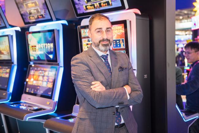 DAVID PARRA, Jefe de Ventas para Salones de Bally Wulff, sobre el tiempo actual:
