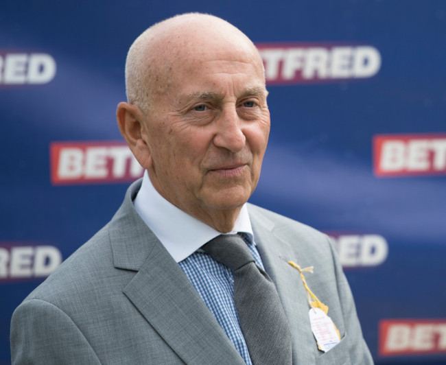El propietario de Betfred se hace con más del 3% de las acciones de su competidor William Hill