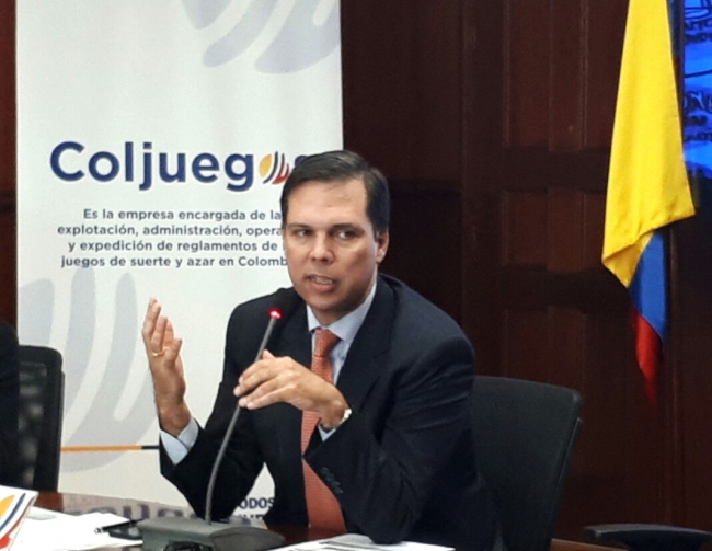 El regulador colombiano se solidariza con las empresas y acuerda la suspensión de contratos de concesión