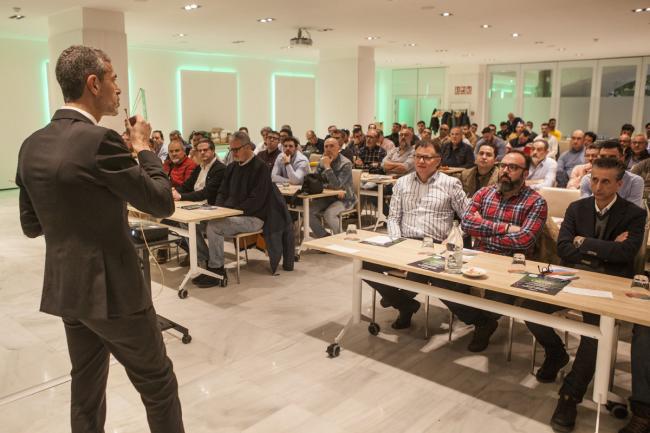 HASTA ARRIBA!!
Las FOTOS desde Sevilla de otra jornada exitosa de UNIDESA, 