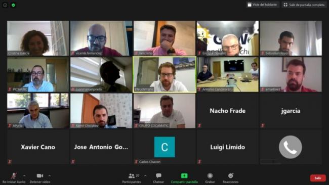 CLUB DE CONVERGENTES decide en su última Asamblea estudiar las transacciones de pagos con móviles y QR 