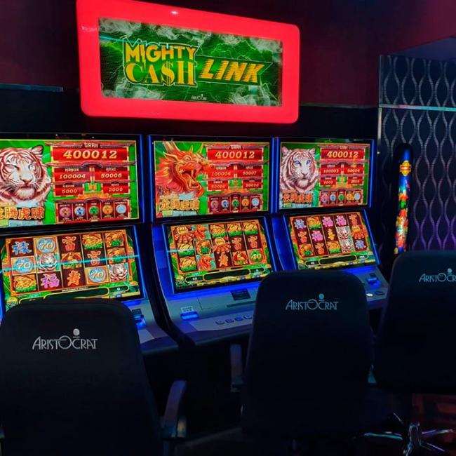  Almería ya presume con Mighty Cash Link de ARISTOCRAT