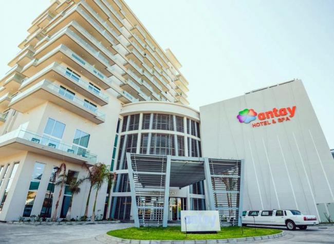 OTRO ÉXITO PARA LA MULTINACIONAL DE JOSÉ GONZÁLEZ FUENTES
Hotel Antay de Arica del Grupo Luckia obtuvo el premio Travelers' Choice 2020 de Tripadvisor
