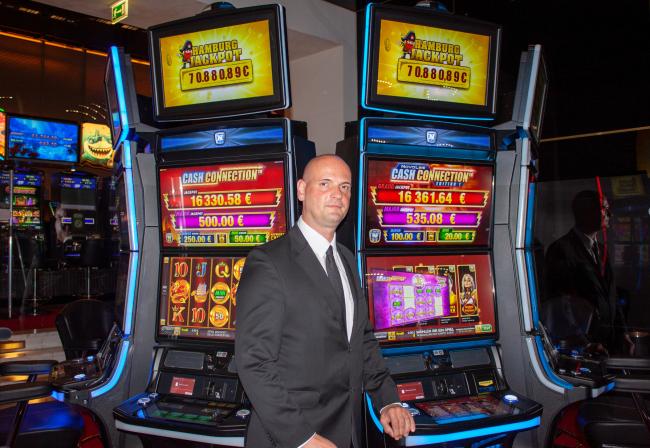   Novomatic lanza su CASH CONNECTION™ Edition 1 en el Spielbank Hamburgo (Fotos)