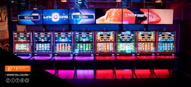 LINK ME ESPECTACULAR EN EL BINGO VALLDAURA