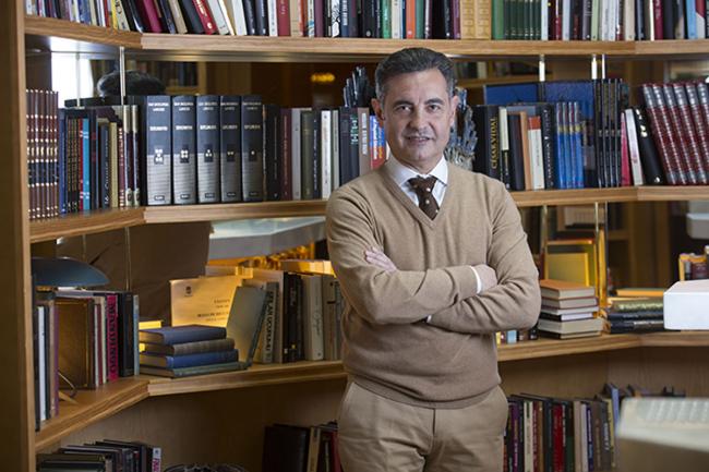Manuel Fernández firma la carta de agradecimiento a Miguel García Campos señalando la necesidad de unidad sectorial y el diálogo con las Administraciones