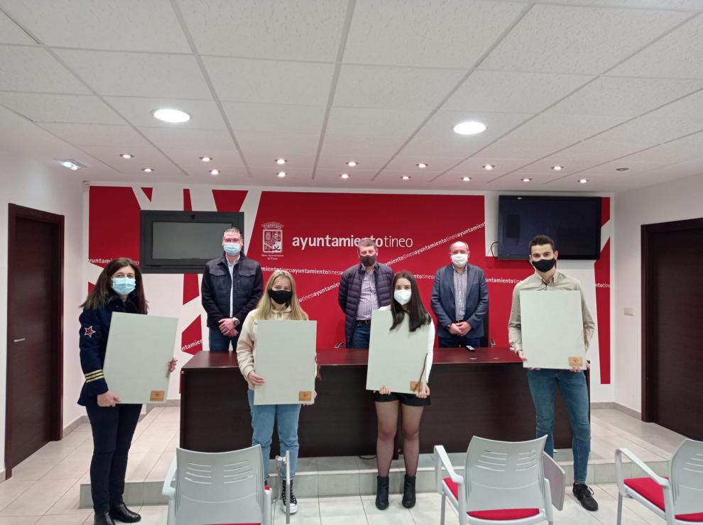 Fundación Automáticos Tineo, con el Ayuntamiento, entrega importantes ayudas a 10 estudiantes aventajados