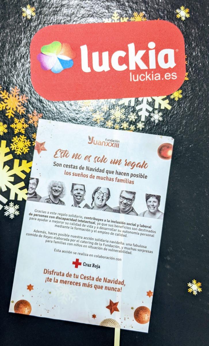 Luckia colabora con la Cruz Roja a través de su Cesta de Navidad solidaria