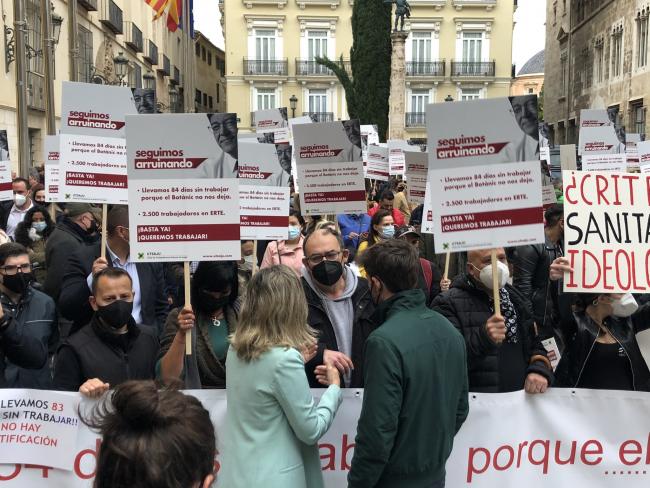 SALONES DE JUEGO. MANIFESTACIÓN de los TRABAJADORES en VALENCIA