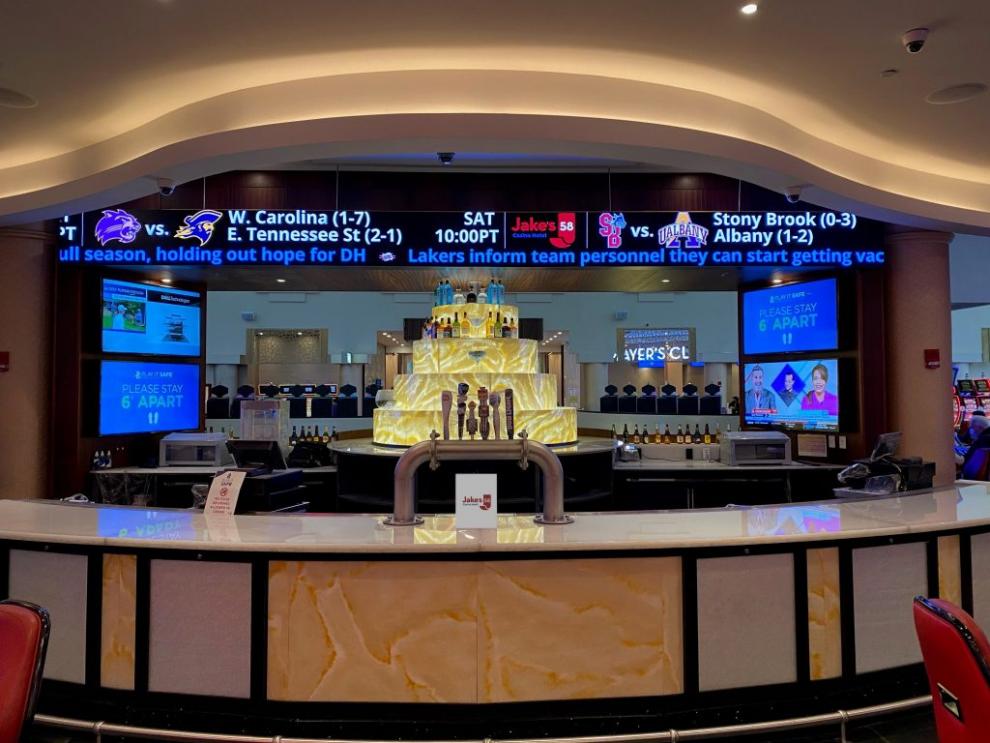  JCM Global instala esta espectacular pantalla informativa en el Casino Jake's 58 de Nueva York (Vídeo)