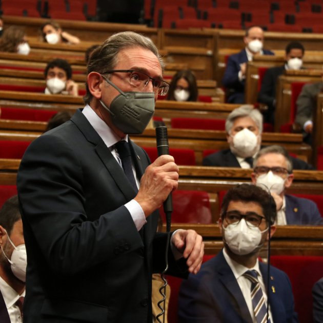Jaume Giró, magistral en su debut en la sesión de control del Govern: 
