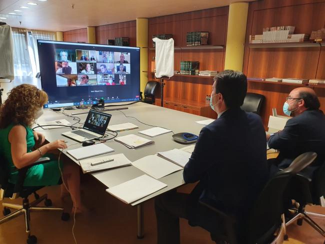 La Junta de Castilla y León apuesta por el CONSENSO entre todos los implicados del sector del juego (FOTOS)
