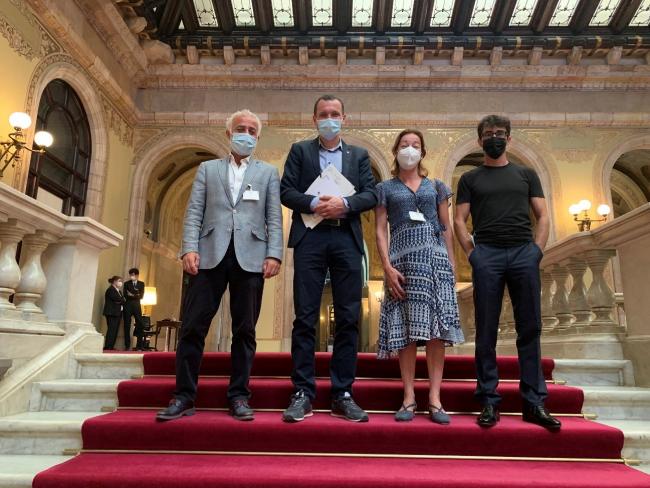 Albert Sola, Presidente de Europer, acompañado del Secretario, Quim Aguilar y la Directora de la Asociación, Susana Murciano, se han reunido con Oscar Ordeig, portavoz de economía y empresa del PSC en el Parlament de Catalunya.