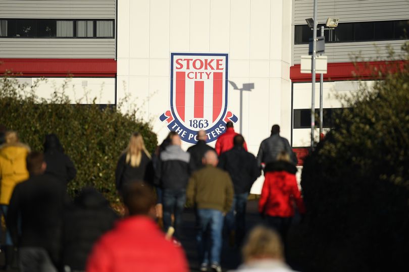 El campo del club inglés Stoke City pasa a llamarse 'bet365 Stadium'