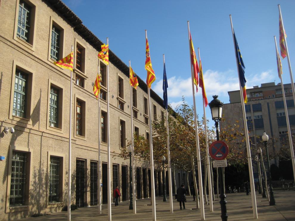 La Diputación General de Aragón admite a trámite las primeras reclamaciones patrimoniales presentadas por sectores de hostelería y juego