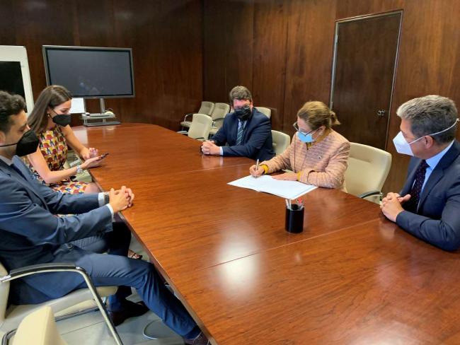 La Junta de Extremadura anuncia un acuerdo con ORENES (FOTOS)