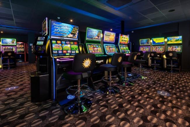 Merkur Slots, Gauselmann, opening, local, Banbury High Street