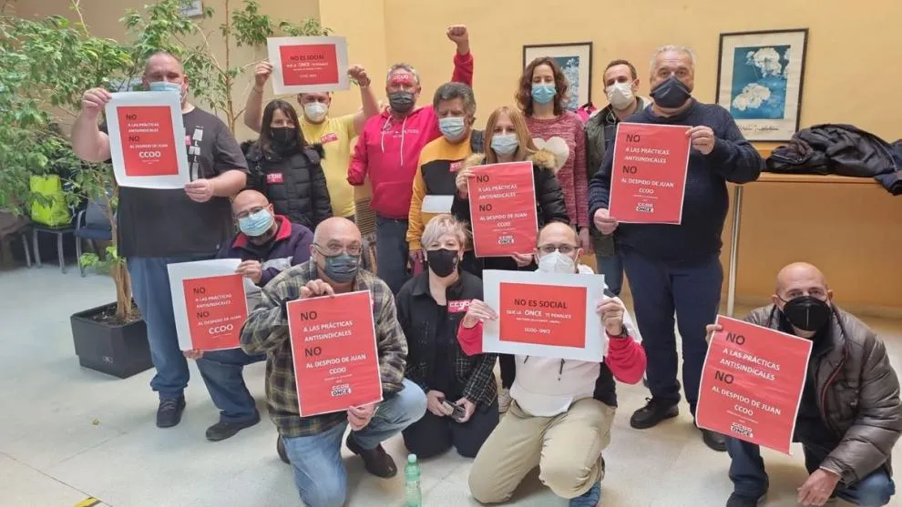 LA ONCE, de nuevo objeto de polémica: trabajadores se manifiestan contra un despedido injustificado