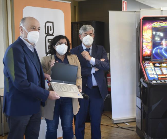 CARFAMA, RSC, CASH RACE PLUS