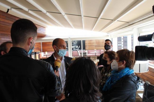 Salones de Juego de Aragón presenta los controles de entrada a la prensa generalista