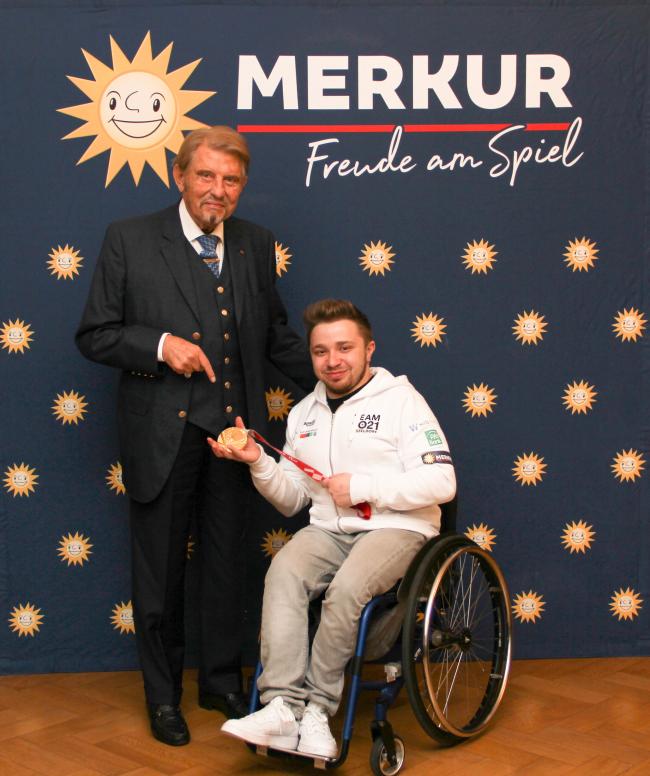  Paralympic champion Valentin Baus was a speaker at a Gauselmann Group management seminar