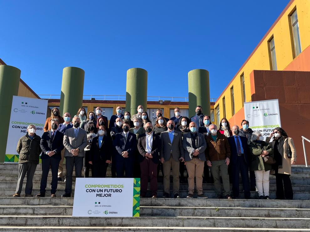 La Junta de Extremadura y el Grupo Orenes materializan el convenio que destina el 5% del beneficio del Gran Hotel Casino Extremadura a proyectos sociales