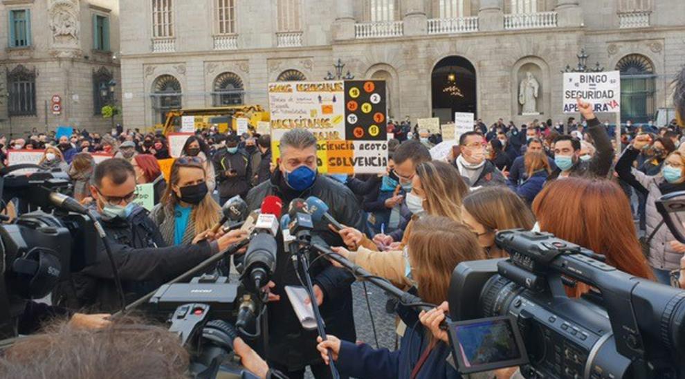 SALONES DE JUEGO. TRABAJADORES CONTRA EL BLOQUEO DE GARZÓN