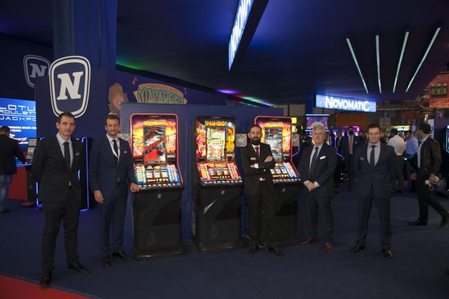  CARFAMA presenta CASH RACE PLUS desde el stand de Novomatic en FIJMA22 (Vídeo)