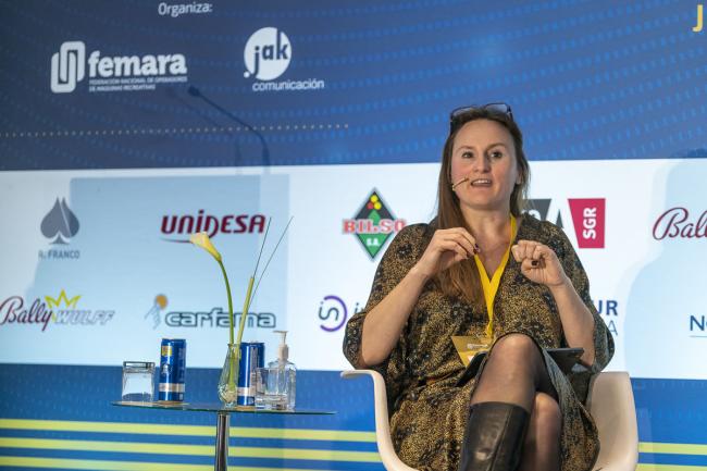 Irune Suberbiola (AGUIMAR) pone en valor el “poder contar con una administración tributaria cercana que intenta andar con nuestros zapatos y que intenta conocernos antes de legislar”.