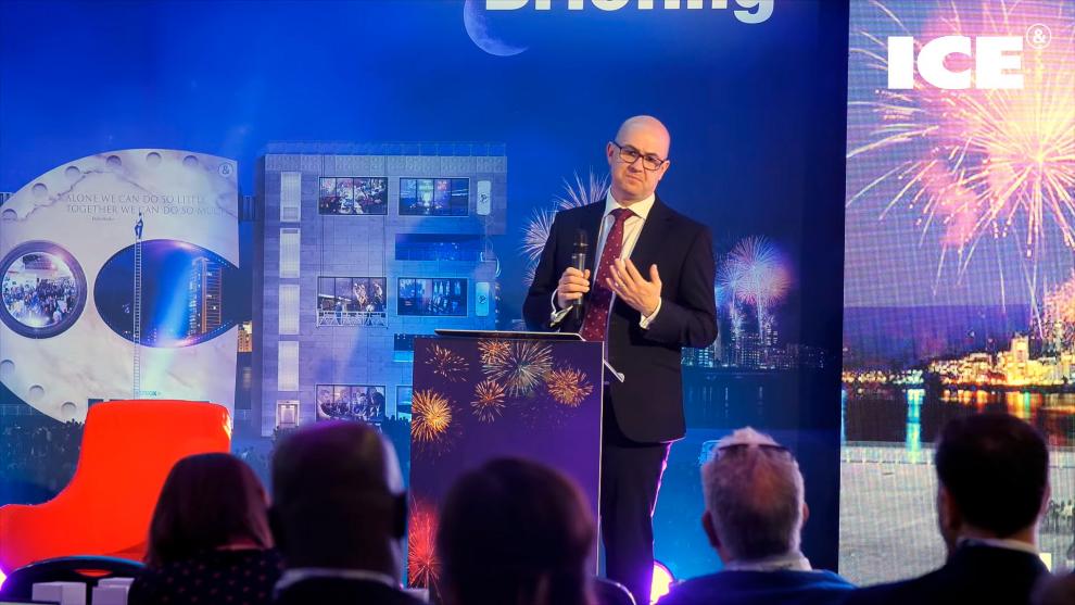 Andrew Rhodes (CEO Gambling Commission) en la reunión informativa sobre normativa mundial de ICE London 2022:  El juego es una industria tecnológica global, por lo que amerita respuestas innovadoras de los reguladores