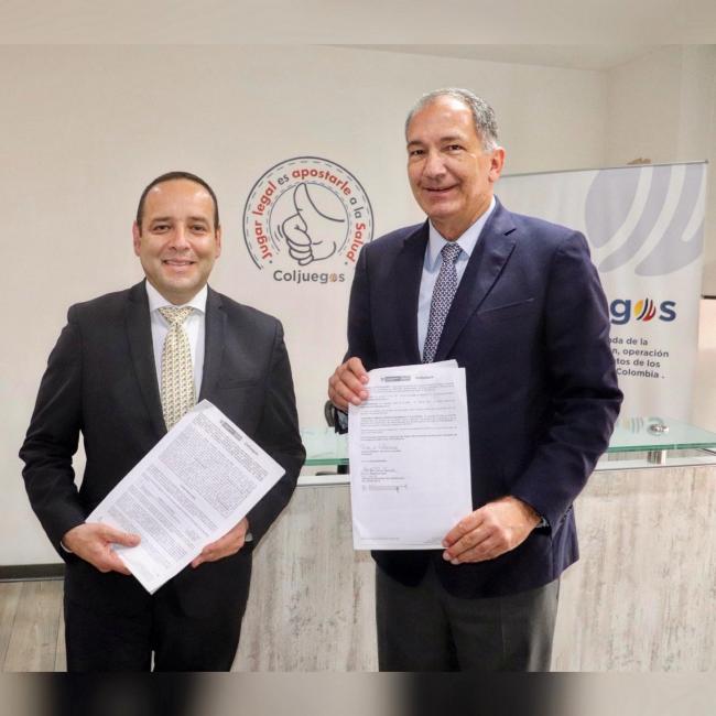 César Augusto Valencia Galiano y los representantes del Operador Nacional de Juegos S.A.S
