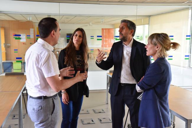 LAS FOTOS del equipo de Carlos Chacón en la fundación que ha recibido los 12.000€ de ayuda gracias a MERKUR DOSNIHA