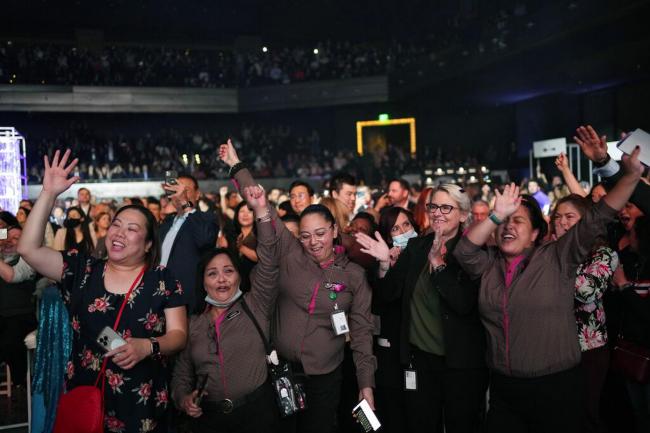 Un casino de Las Vegas propiedad de BLACKSTONE premia con 5.000 dólares a sus empleados