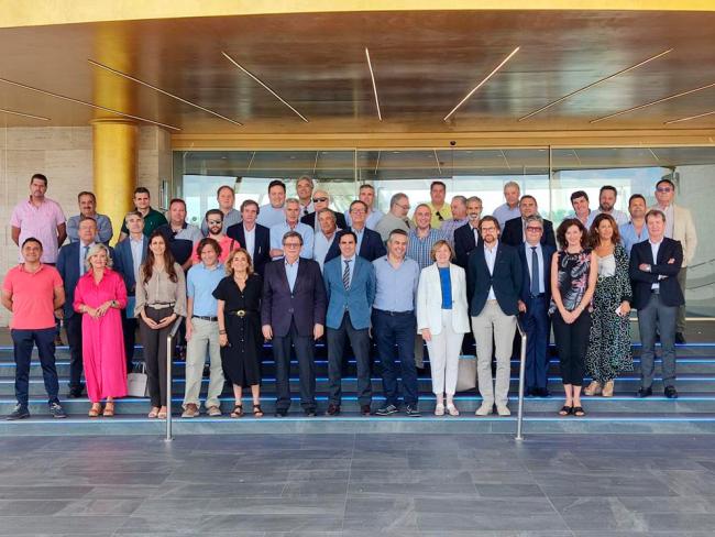 ACODISA reconoce el trabajo del director Manuel Vázquez en su asamblea celebrada en el Casino Admiral Sevilla (Fotos)