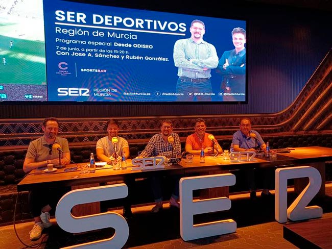 Jorge Fenor, Rubén González, Jose Antonio Sánchez, Txema Almela y Pepe Pallarés 