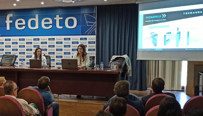 SALONES DE JUEGO. TECNAUSA presenta con Famacasman su control de acceso Passarela en Castilla-La Mancha
