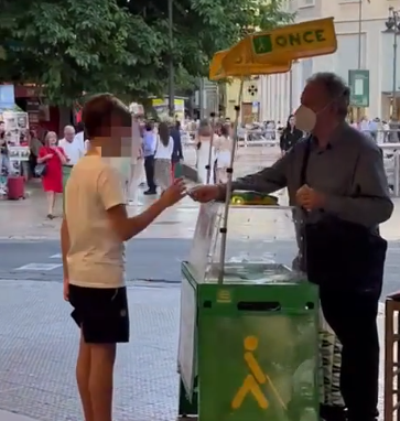  UTSAJU denuncia ante el Ministerio de Consumo que el Ayuntamiento de Valencia permite el juego a menores en la vía pública (Vídeo)