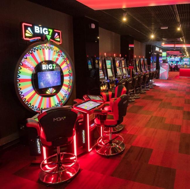 Golden Park apuesta por las novedades de MGA Industrial e instala la ruleta vertical BIG7 en sus principales salas de juego 