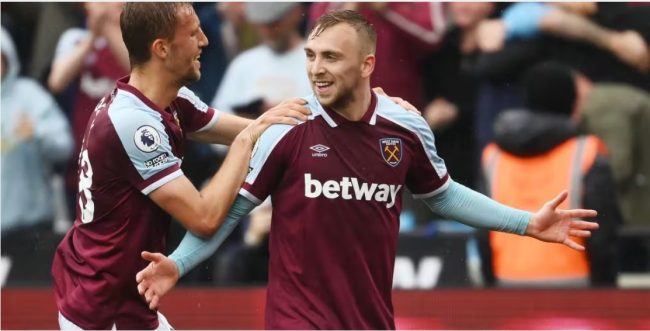 UK: Government prefers not to impose a ban and will allow Premier League clubs to self-regulate betting sponsorships
