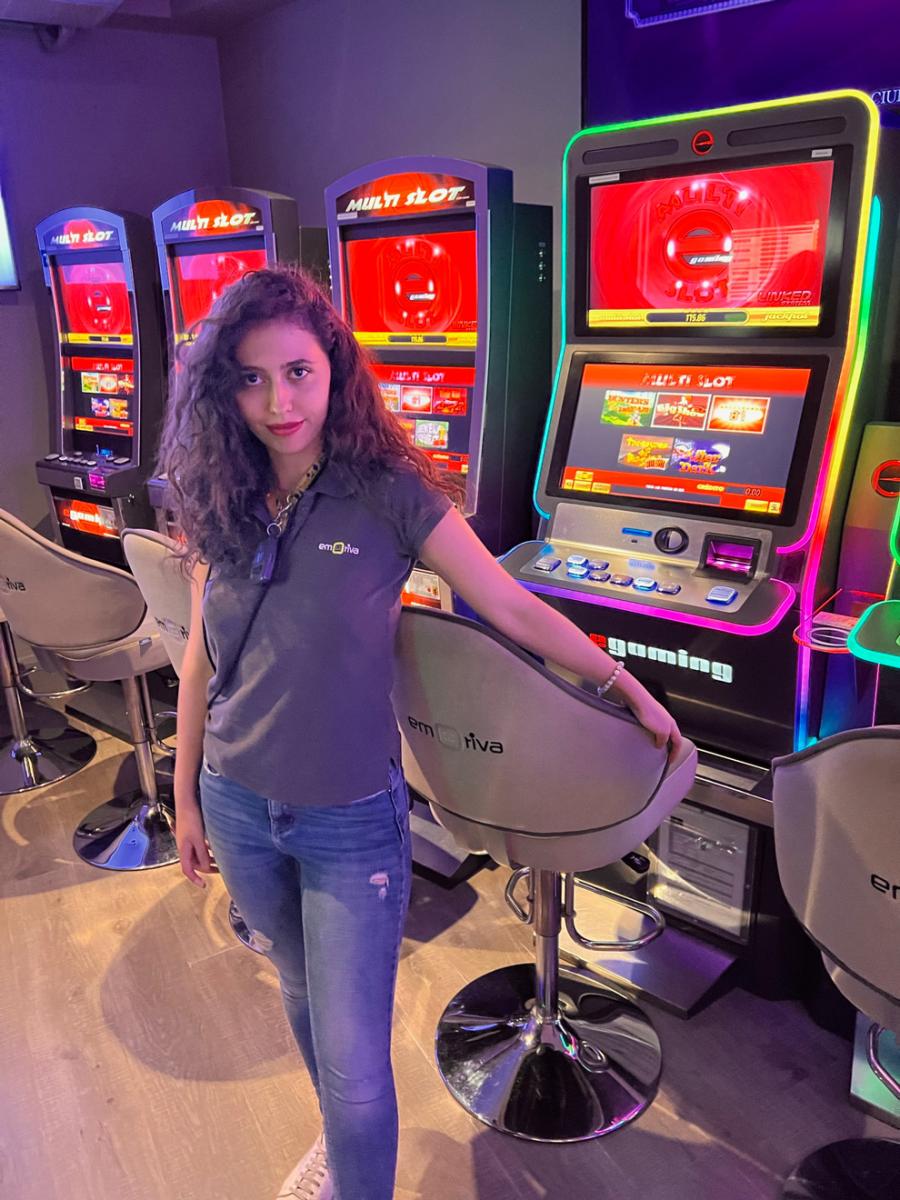 Las MULTISLOT E-LINK y E-NEON, las joyas de E-GAMING SPAIN que brillan en los salones EMOTIVA de Castilla-La Mancha