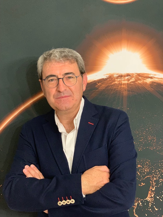 Franco refuerza su área comercial con una incorporación de lujo