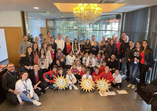 El día más bonito del año en Merkur Dosniha: padres e hijos en la Sede Central