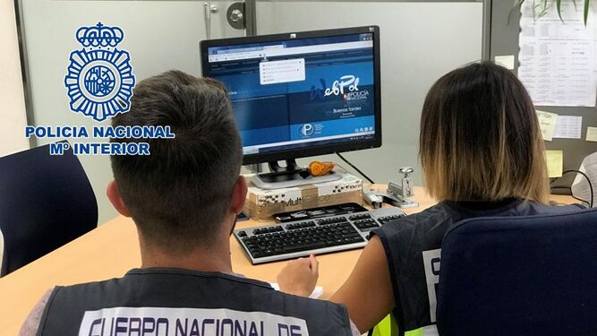 JUEGO ONLINE, POLICÍA NACIONAL, CUENTAS FALSAS