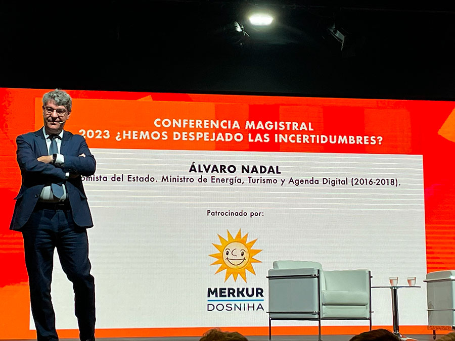  Álvaro Nadal resalta que las decisiones deben tomarse con “criterios de eficiencia económica y no ideológicos”