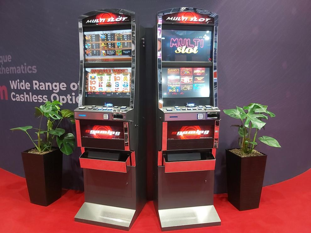 E-GAMING, HOSTELERÍA, MÁQUINA