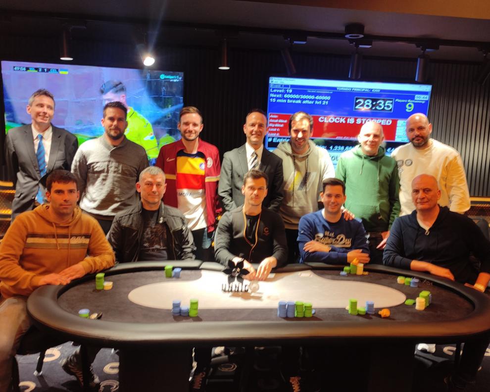 El primer torneo de póquer en UNNIC se salda con más de 200 participantes