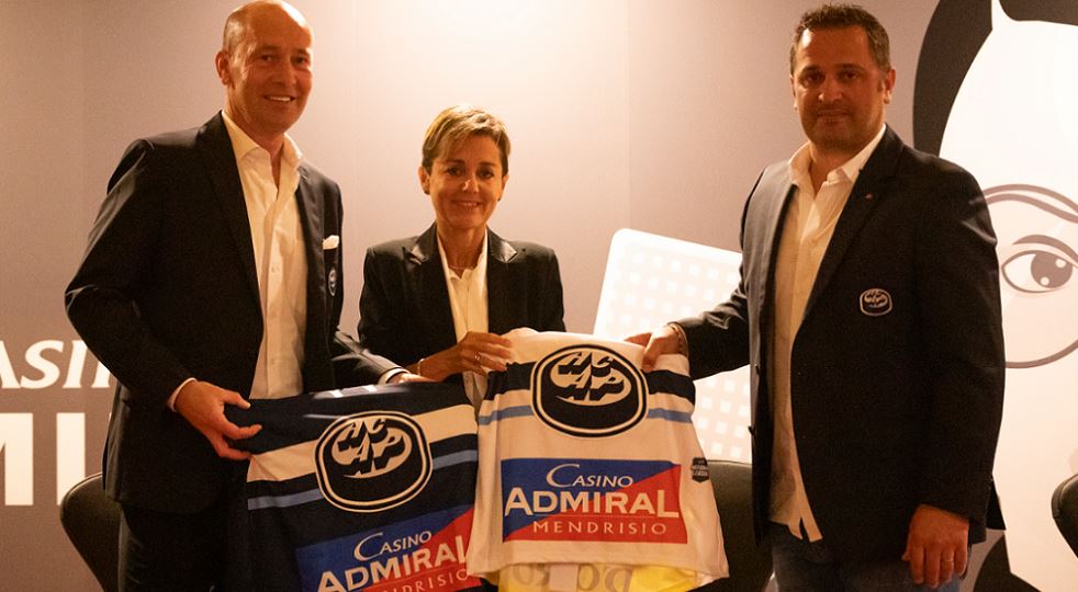 Casino Admiral será patrocinador de un equipo de hockey en Italia FOTOS