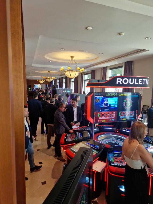 INFINITY GAMING, EXPOJOC