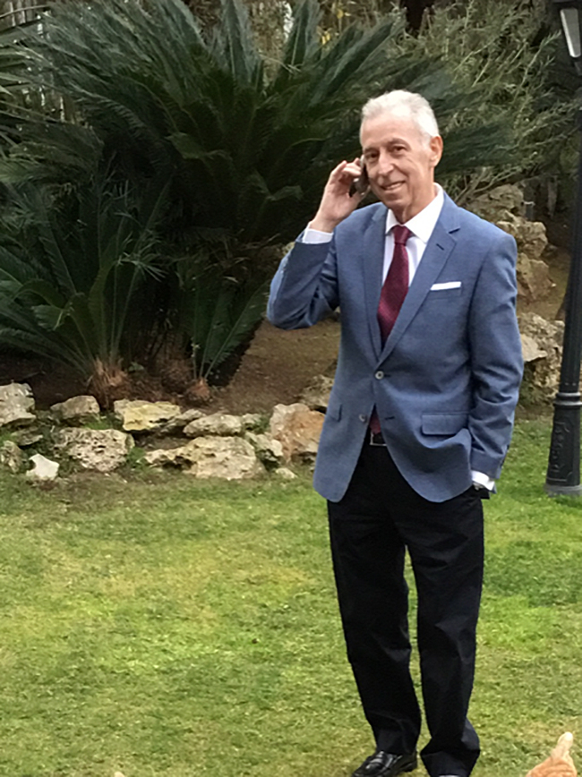 Jaume Sanahuja, en una simpática foto que él mismo nos envió para publicar una noticia en la que era protagonista.
