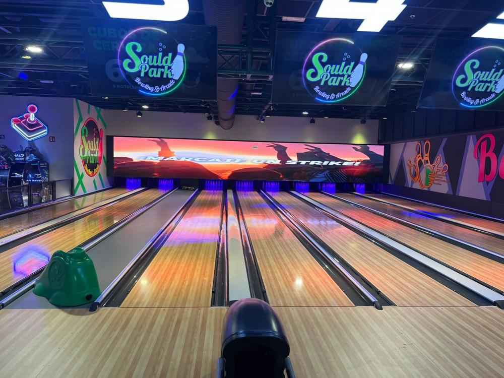 Diego Naranjo presenta un nuevo Sould Park Bowling de 1.100 metros cuadrados en Toledo
FOTOS